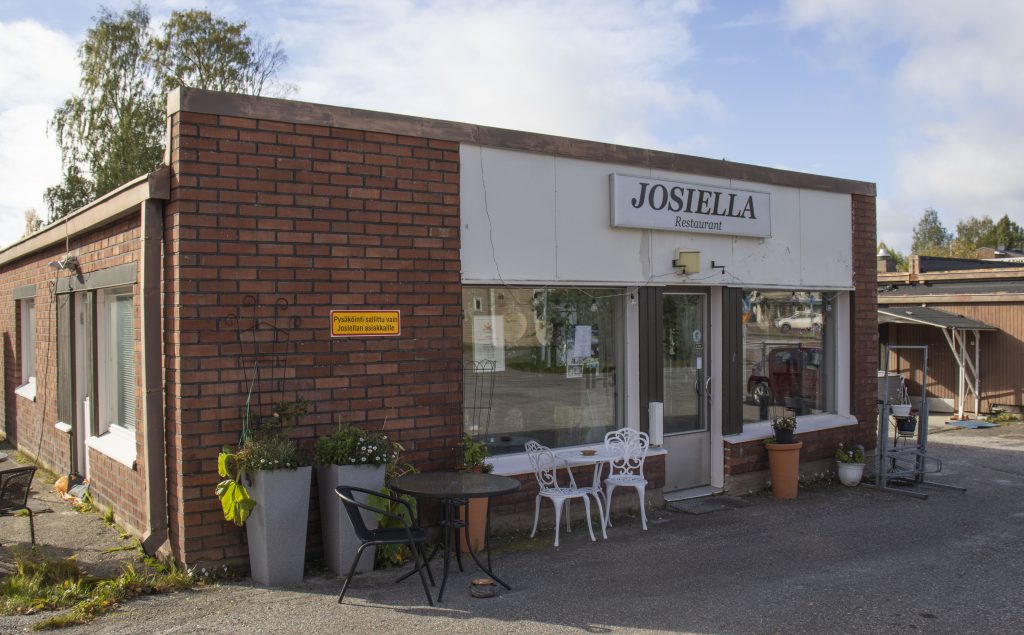 Valokuva Josiella ravintolan rakennuksesta